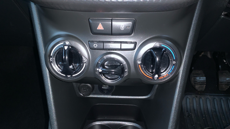 Peugeot 208 1.2 PureTech 82 Active 5dr Petrol Hatchback